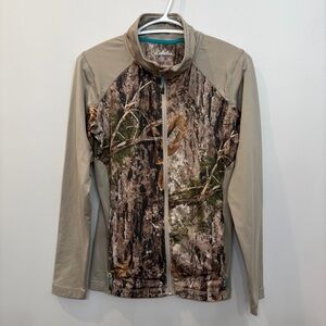 Cabela’s Woman’s Camo Hunting Jacket Size Small Zip Front